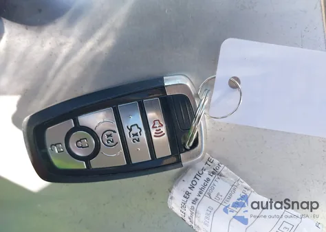 2018 Ford Fusion Energi Titanium из США, поврежденный, VIN 3FA6P0SU5JR240948